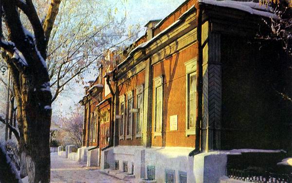 Дом декабриста А.Е.Розена, в дальнейшем здание Общественного собрания, ул. Советская, 67
