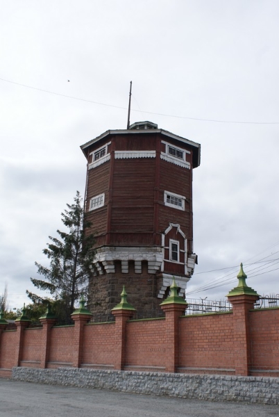 Водонапорная башня, Привокзальная площадь